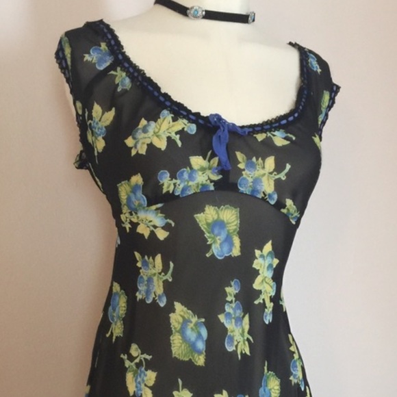 ISO VINTAGE BETSEY JOHNSON - Picture 8 of 16